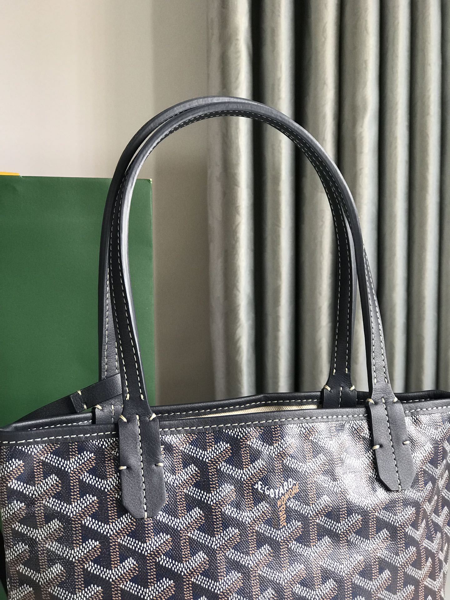 Goyard Shopping Bags